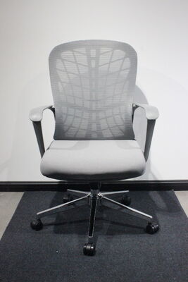 Καλή τιμή Μαύρο καρέκλα γραφείου 11 κιλά Εργονομικό σχεδιασμό Ρυθμιστό ύψος άνετο κάθισμα Κατάλληλο για αίθουσες συνεδριάσεων σε απευθείας σύνδεση